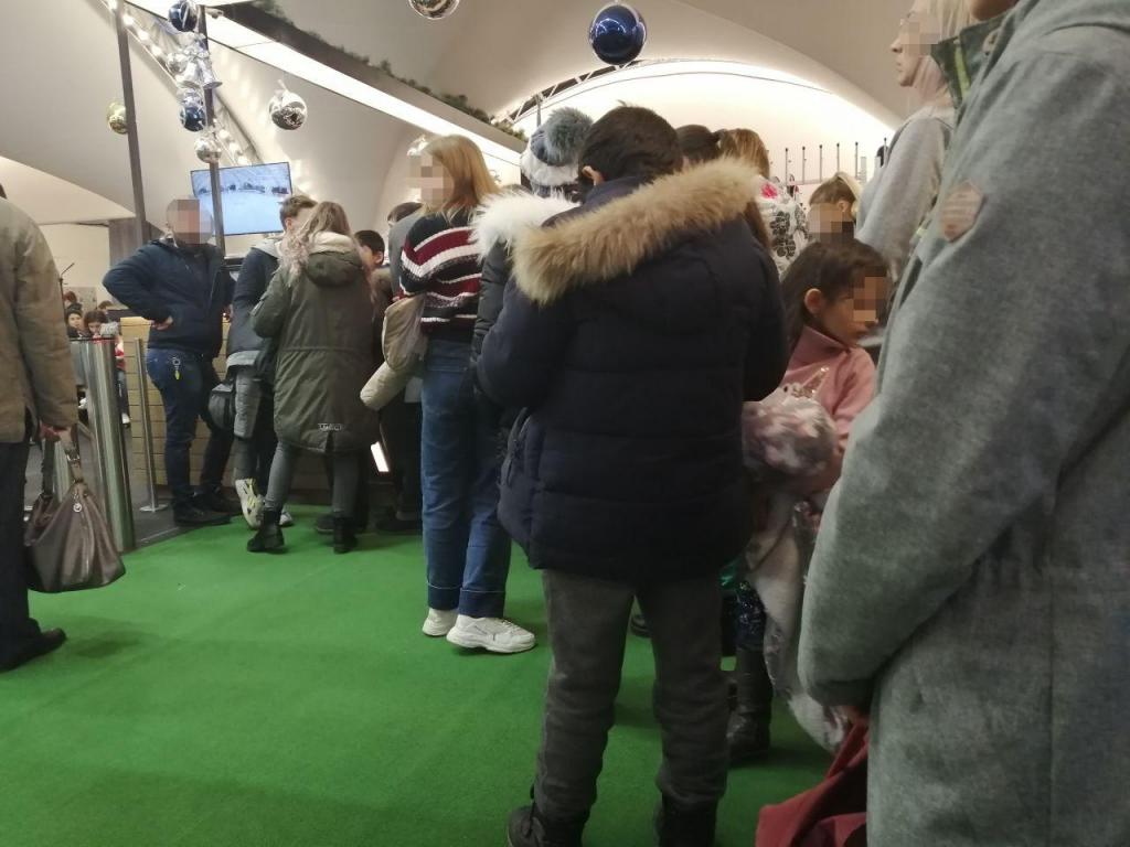 Ставропольцы вынуждены ждать билеты на каток по несколько часов