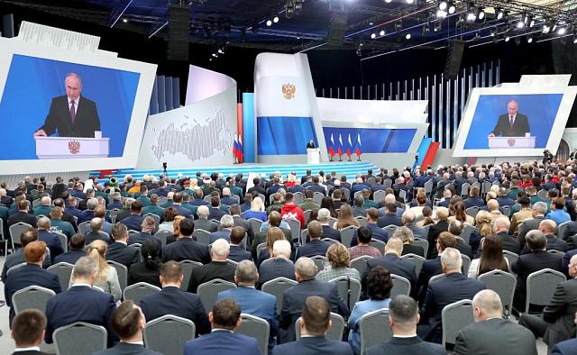 Путин поручил списать две трети долгов регионов по бюджетным кредитам
