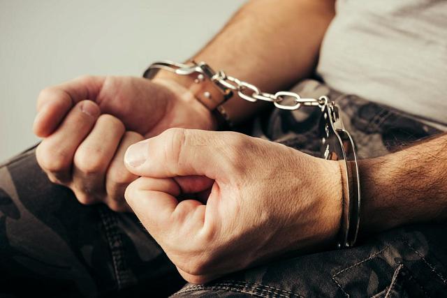 Задержан 17-летний лже-подрывник одного из торговых центров Махачкалы