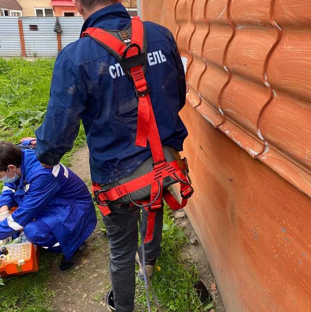 В Ингушетии спасли упавшую в выгребную яму маленькую девочку