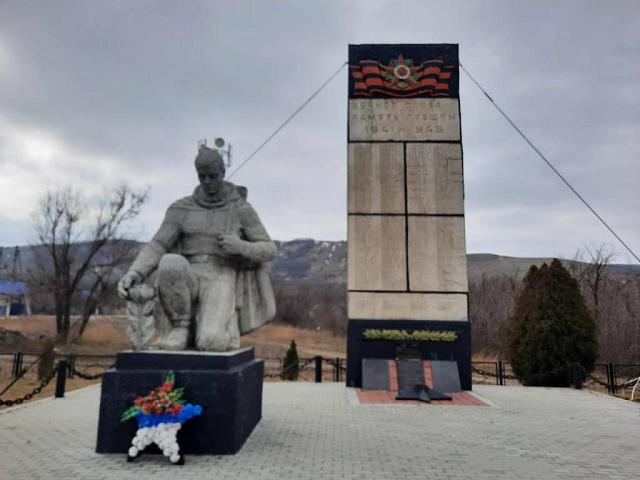 На Ставрополье прокуратура потребовала поставить на кадастровый учёт памятники героям ВОВ 