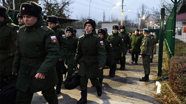Иностранцы теперь смогут служить в армии России