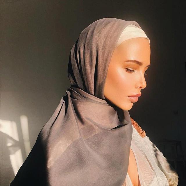 Бывшая подруга Тимати Анастасия Решетова приняла ислам