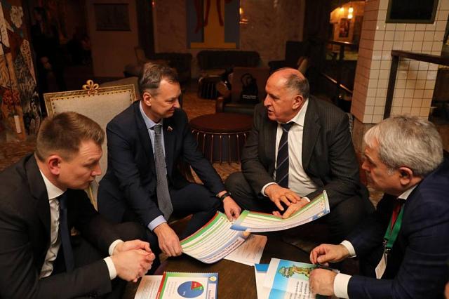  Сенаторы поддержали планы Дагестана по строительству оптово-розничных центров
