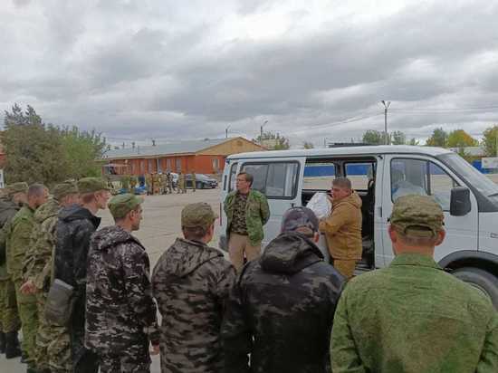 Мэр Кисловодска Моисеев навестил мобилизованных бойцов в Чечне
