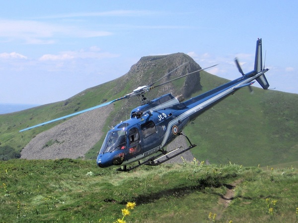 Пилота вертолета будут судить за жесткую посадку в горах Сочи