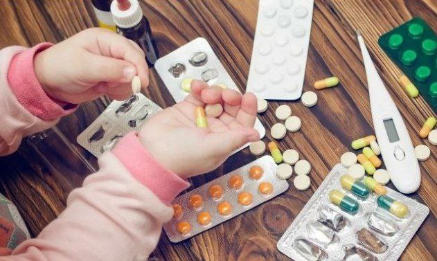 В Дагестане 2-летняя девочка отравилась бабушкиными таблетками
