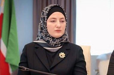 Глава Чечни назначил свою 20-летнюю дочь куратором здравоохранения
