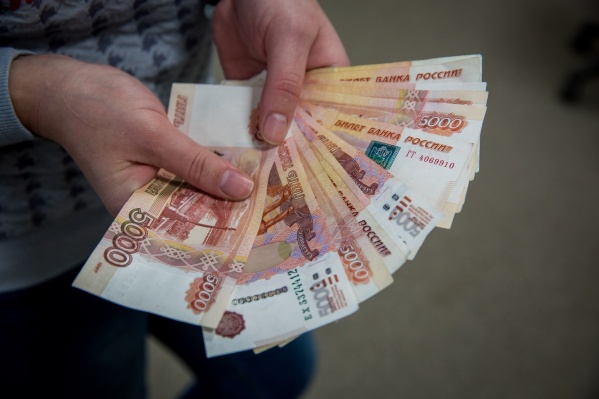 Три жительницы Северной Осетии сбывали полицейскому фальшивые деньги