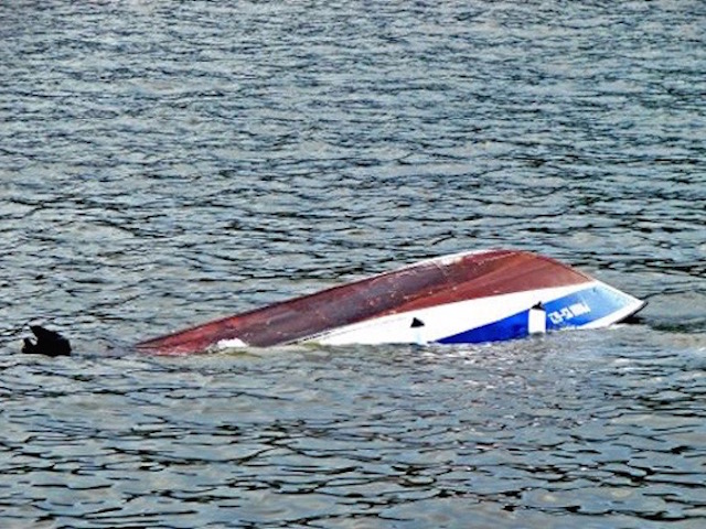 Мужчина и ребенок утонули при опрокидывании прогулочной лодки на Ставрополье