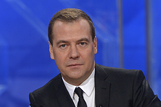 Замглавы Совбеза Медведев назвал главной проблемой России бедность 