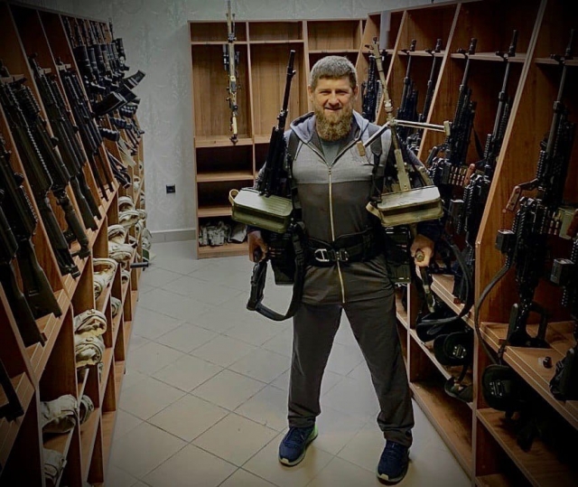 Рамзан Кадыров назвал тупой объявившую его в розыск СБУ