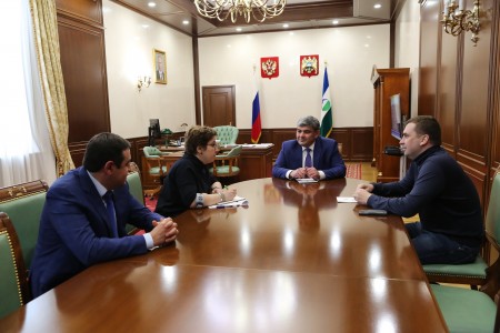 Глава КБР Казбек Коков встретился с куратором проекта «Регион заботы»