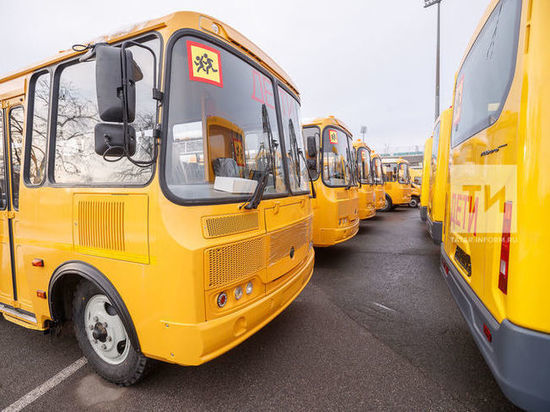 Школы Ставрополья получили 50 автобусов