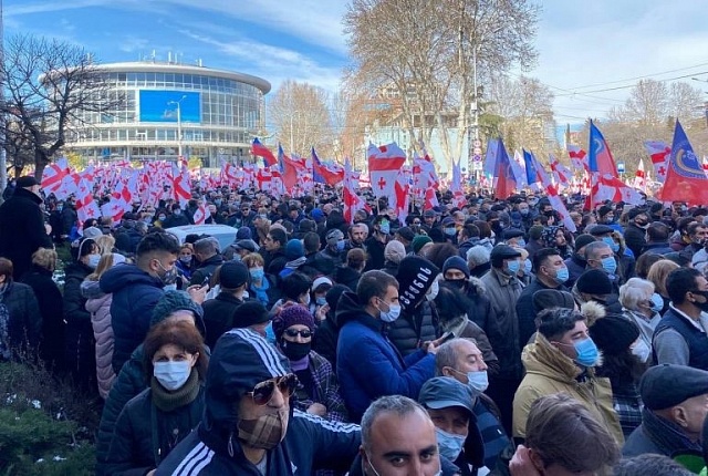 Грузинская оппозиция объявила о начале бессрочного протеста в поддержку Никанора Мелии