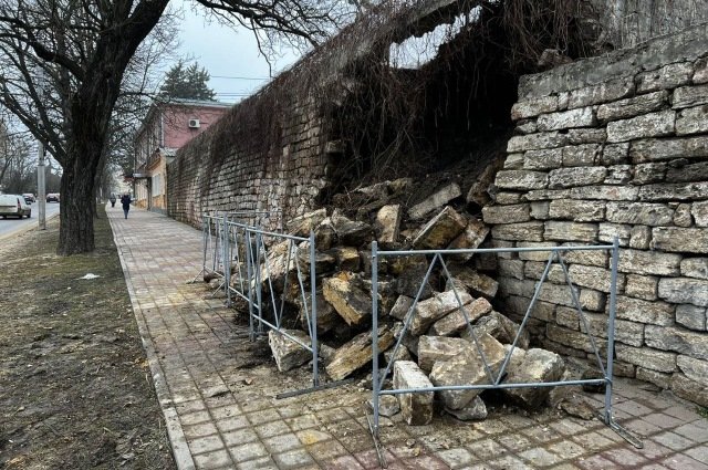 В Ставрополе остановили возведение стены-новодела на Крепостной горе