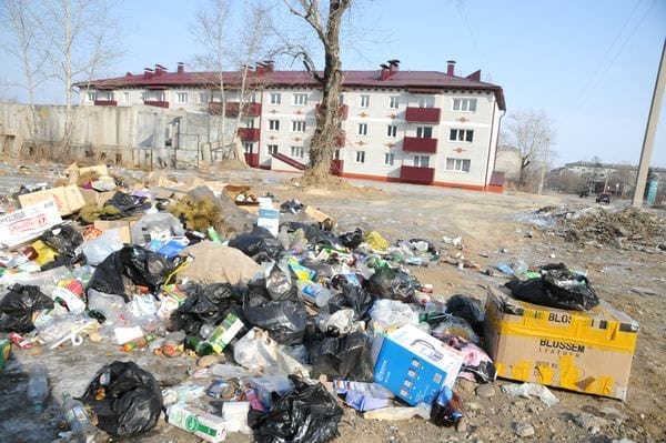 Жителей Нальчика возмущают мусорные кучи   