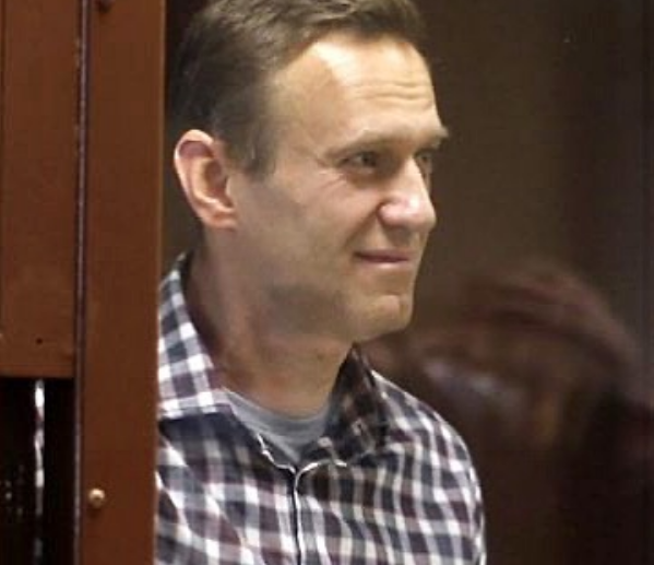 Навальный передал всем привет из «Сектора усиленного контроля А»