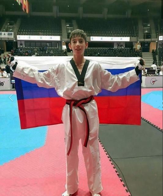 Триумфом молодых российских спортсменов завершилось первенство континента по тхэквондо