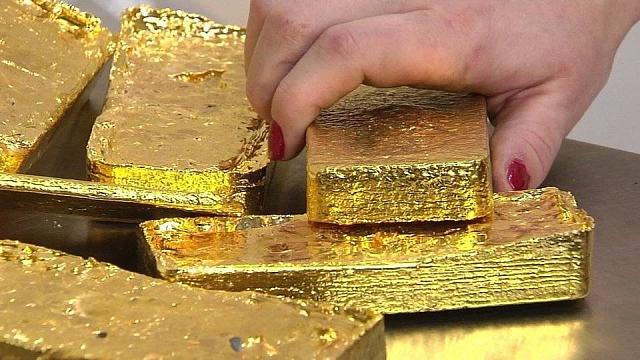 Спрятавшую в трусах 670 граммов золота контрабандистку будут судить в Северной Осетии