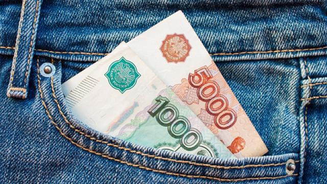 Российского чиновника удивило нежелание людей работать за 15 тысяч рублей