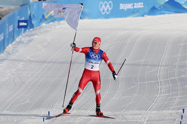 Александр Большунов завоевал первое для России золото на Пекинской Олимпиаде