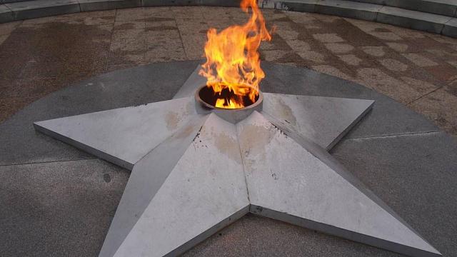 На Ставрополье наказали юношу за пляски у Вечного огня