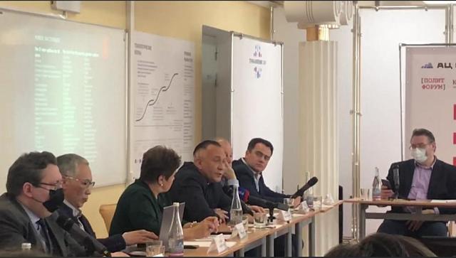 В Ставрополе ведущие политические эксперты обсуждали перспективы развития страны