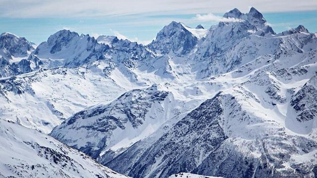 После сильного обморожения рук и ног туриста организатор его восхождения на Эльбрус стал фигурантом дела