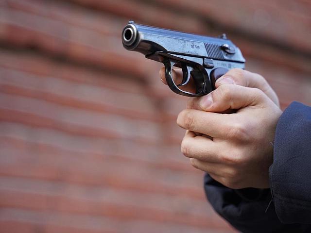 Пьяный житель Пятигорска устроил стрельбу на улице