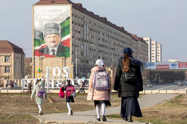 Во всех школах Чечни подробно изучают жизнь Ахмата Кадырова 