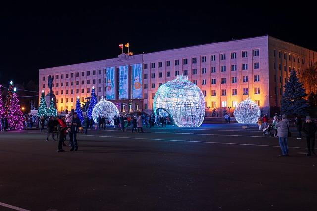 Ставрополь и после праздников будут украшать светодиодные деревья