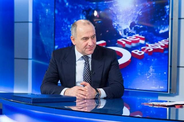 Рашид Темрезов рассказал на «прямой линии» о решении главных для КЧР задач