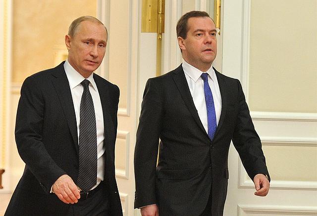Медведев стал замом Путина в Совете по науке 