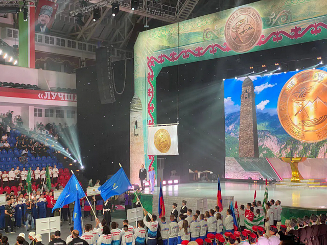 В Чечне торжественно открыли XII Фестиваль культуры и спорта народов Юга России 