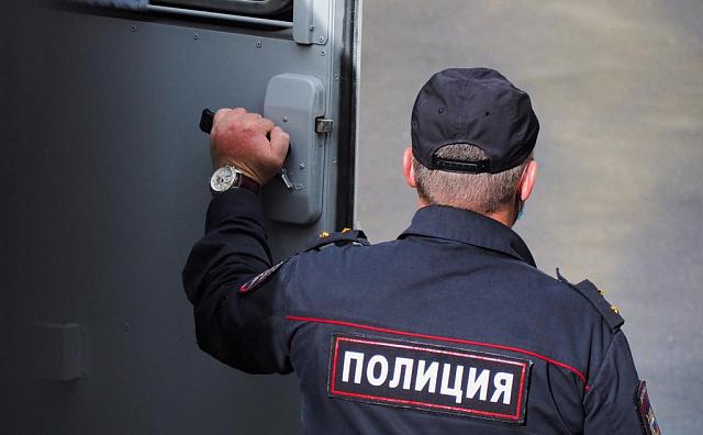 Полиция Ставрополя разбирается с избиением пенсионера из-за Z на заборе