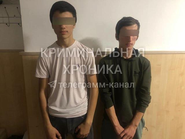 В Дагестане намеренно сбивших на машине мальчика подростков доставили в полицию 
