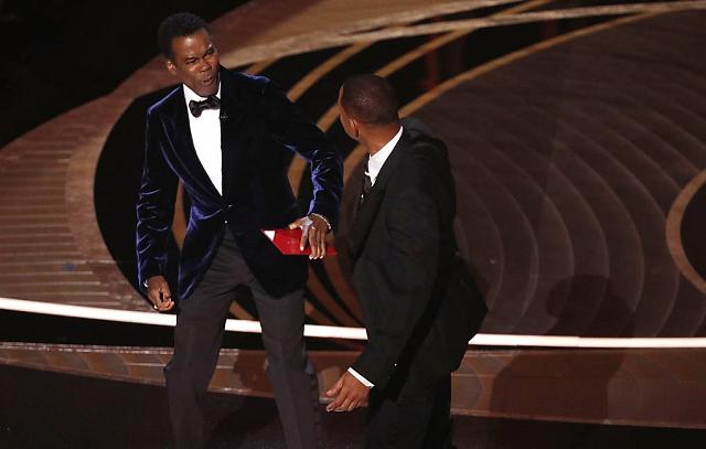 Получивший «Оскара» актёр Уилл Смит дал в морду ведущему церемонии