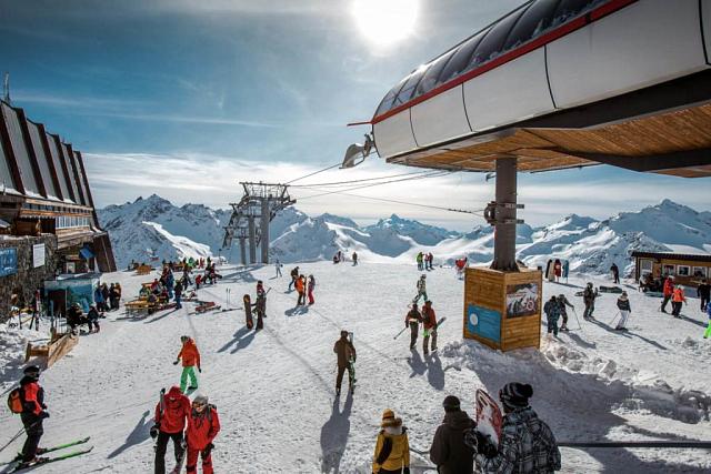 В КБР при продаже ски-пассов на Эльбрус похищено 70 млн рублей