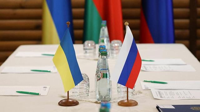 Россия и Украина приступили к третьему раунду переговоров
