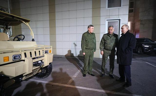 Песков заявил о посещении Путиным штаба ЮВО в Ростове