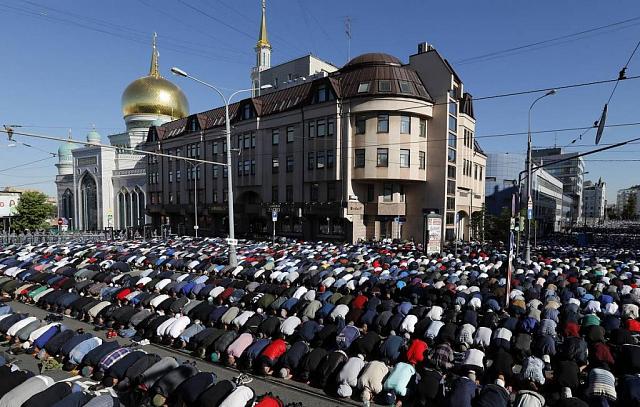 Главы регионов в СКФО поздравили мусульман с праздником Ураза-байрам