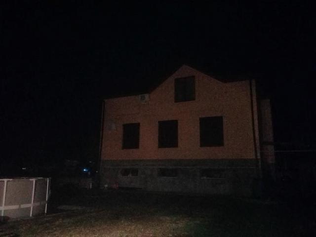 Молния вызвала пожар в жилом доме под Железноводском