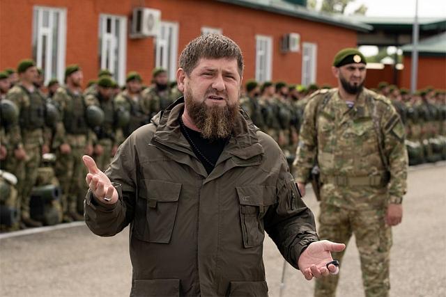 Кадыров: бойцы полка «Север-АХМАТ» обучились управлять квадрокоптерами