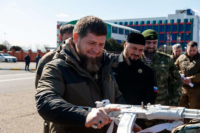 Кадыров проводит учения и размещает по периметру границы блокпосты 