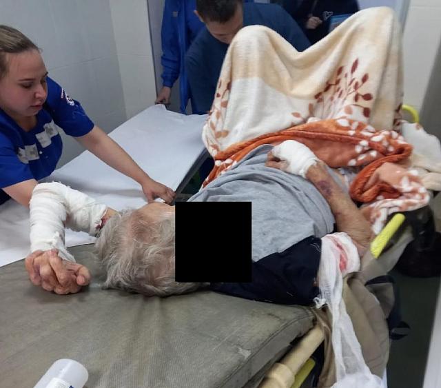 Внучка инвалида, которую уронили медики в Ставрополе, рассказала о плохом состоянии бабушки
