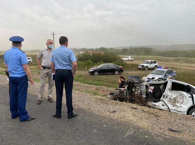 В аварии на трассе «Минеральные Воды - Георгиевск» погибли три человека