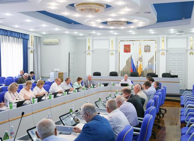 На Ставрополье Совет старейшин при председателе Думы края рассмотрел перспективы социального и медобслуживания «детей войны»