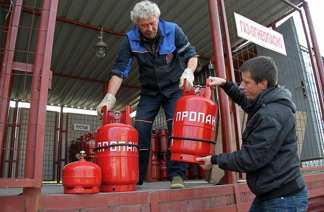 Жители Дагестана призывают бойкотировать газозаправки