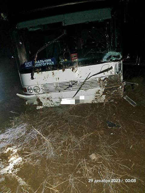 На Ставрополье один человек погиб после аварии с автобусом 